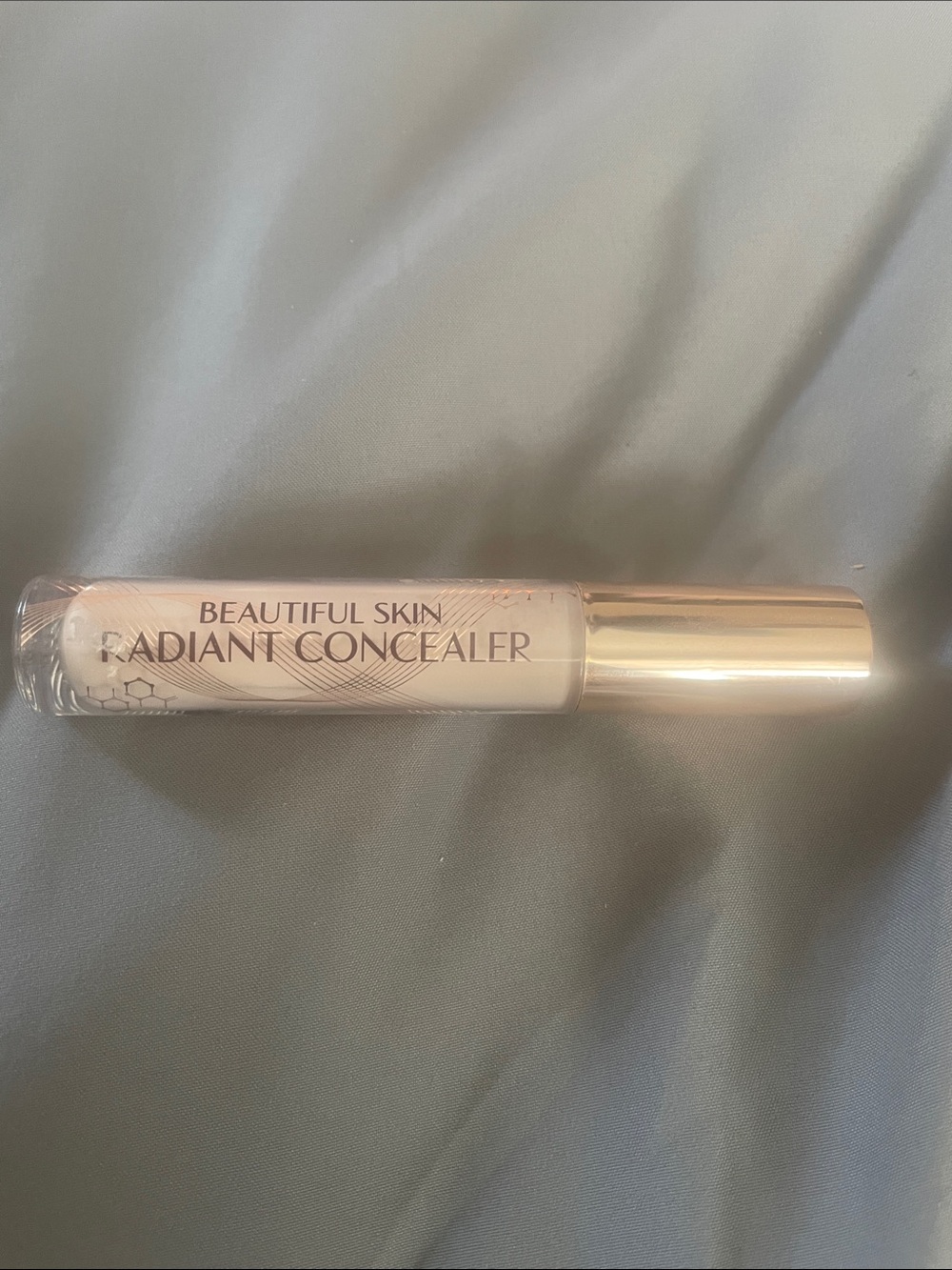 Charlotte tilbury Beautiful skin radiant concealer fair 2